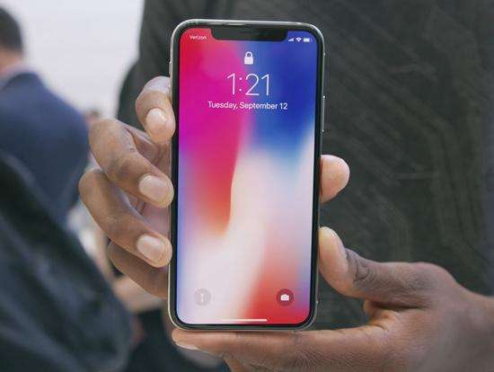 iPhone X 響應(yīng)式UI界面應(yīng)該如何設(shè)計？